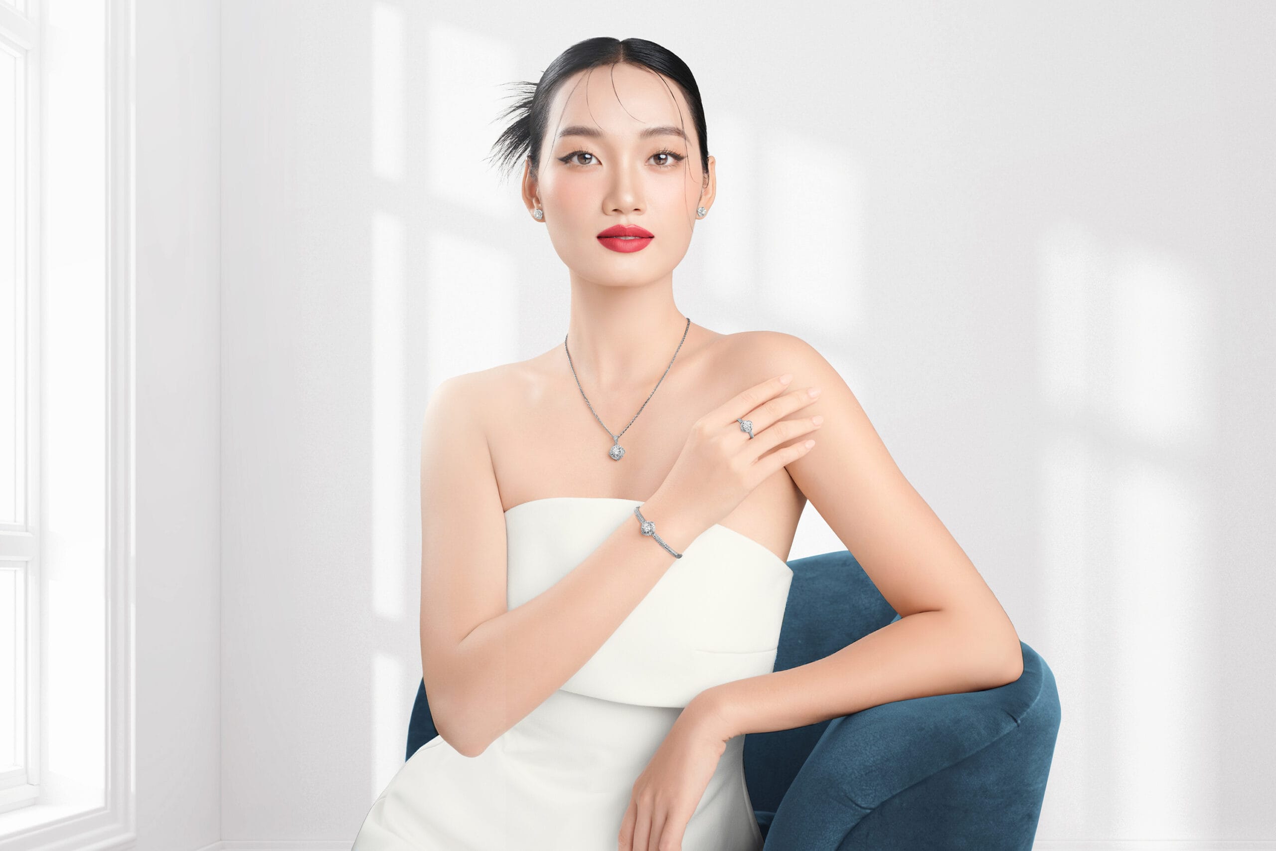 Trang Sức CNC Giác Cắt Tinh Xảo Cho Phái Đẹp Tỏa Sáng