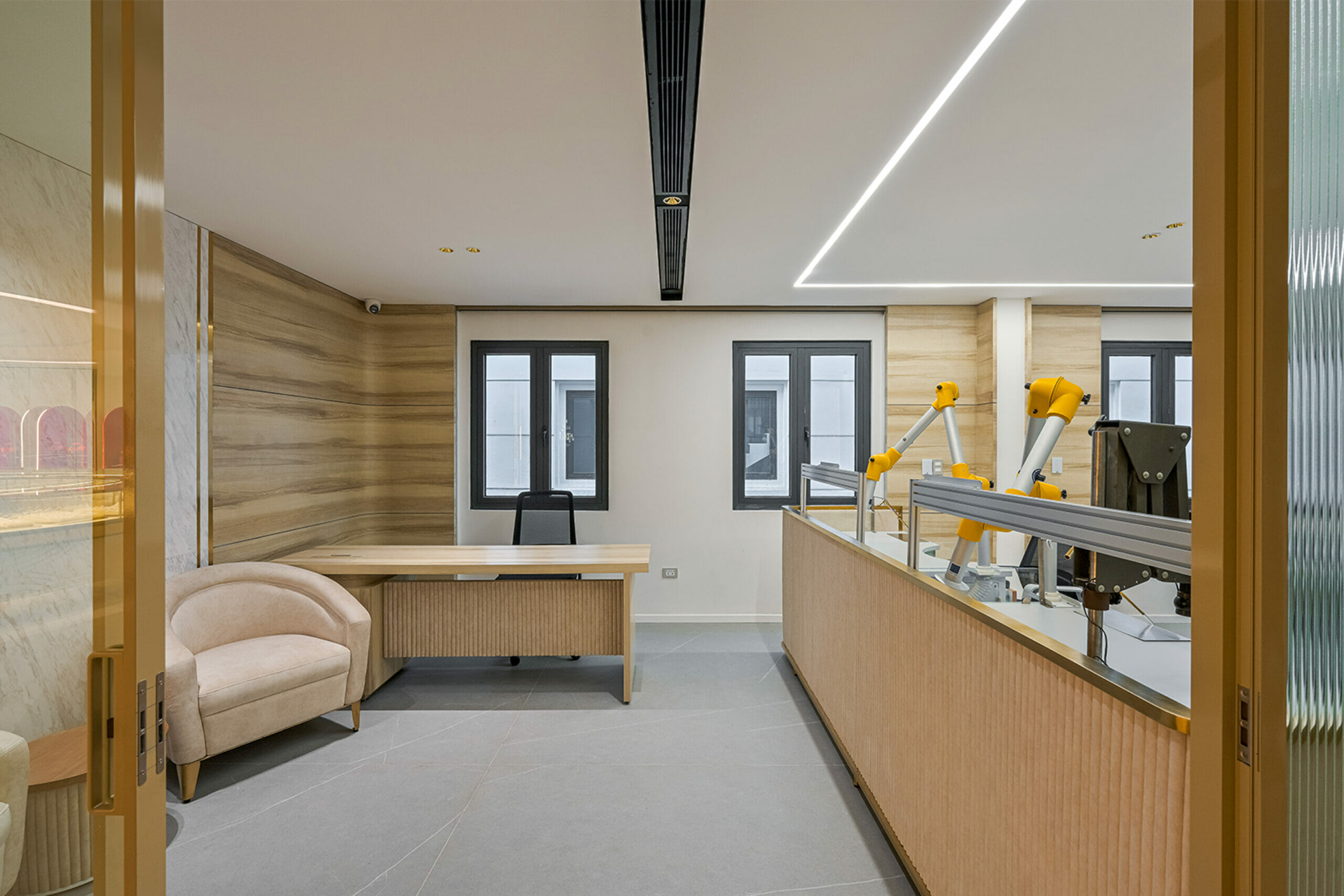 NTJ SHMT Website 5 1 1 scaled desk