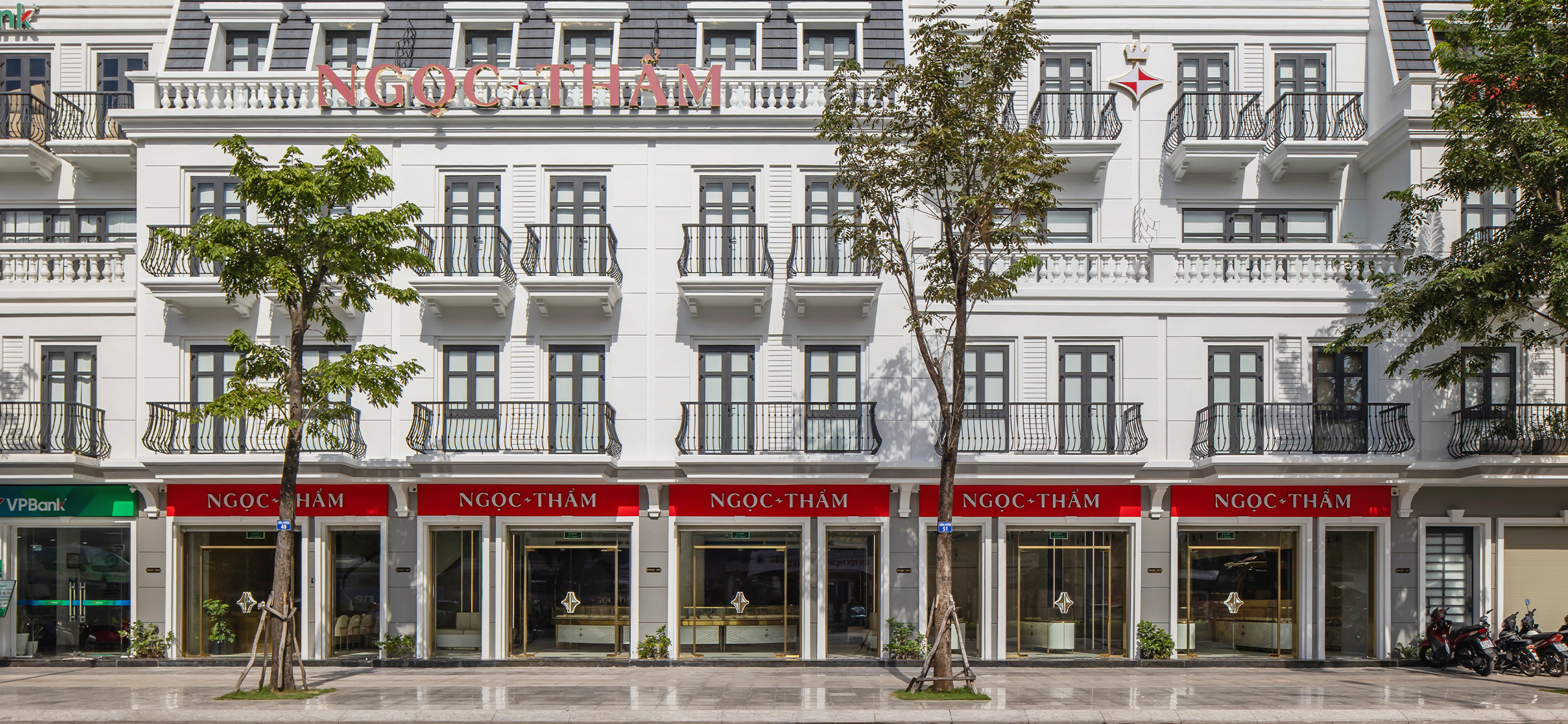 flagship di san desk